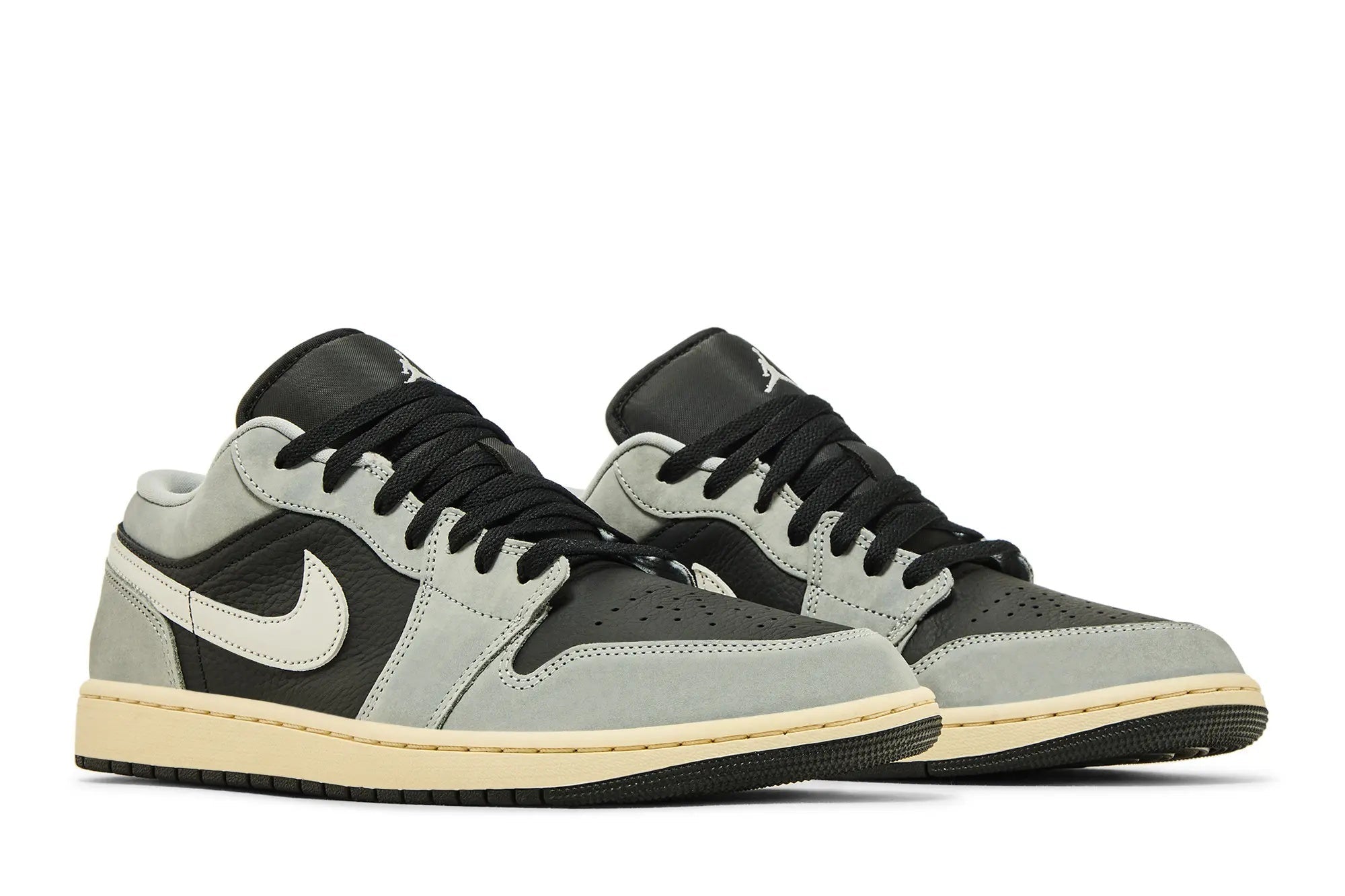 Jordan 1 Low 'Light Smoke Grey'
