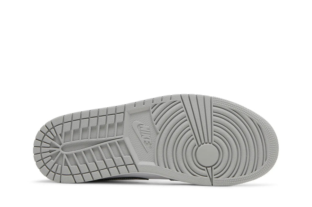 Jordan 1 Mid 'Light Smoke Grey'