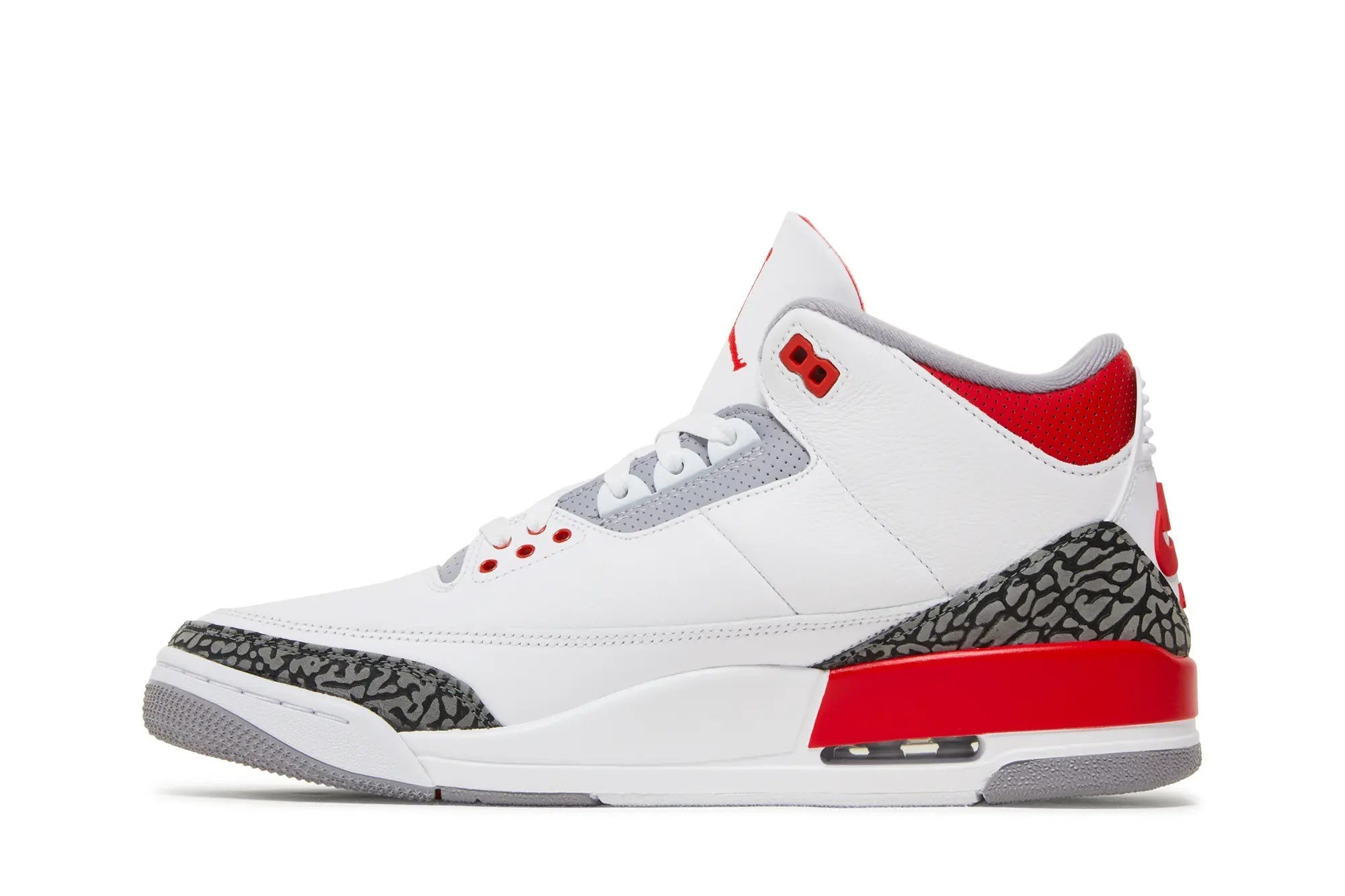 Jordan 3 Retro 'Fire Red' 2022